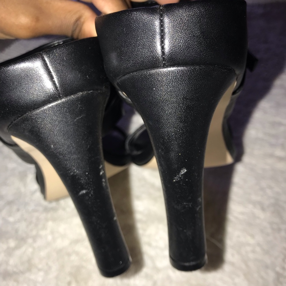 Calvin Klein heels - Picture 7 of 7